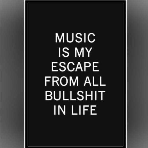 🌸🦌Hand Embroidered beautiful "Deerly Unbeloved" - Picture 10 of 13